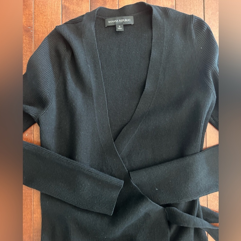 Banana Republic Women's Long Black Ribbed Sweater Wrap Size Small - Picture 3 of 12